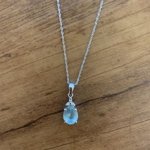Aquamarine necklace with diamonds